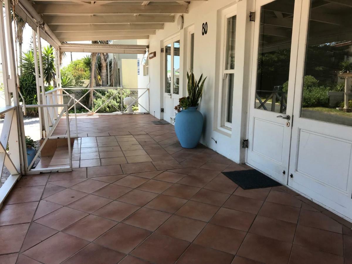 Leisure By The Sea Apartment Kleinmond ภายนอก รูปภาพ